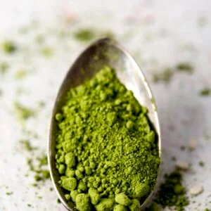 Spirulina: A Superfood for Expectant Mothers!